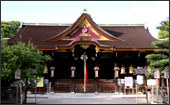 京都の観光・旅行−拝殿−